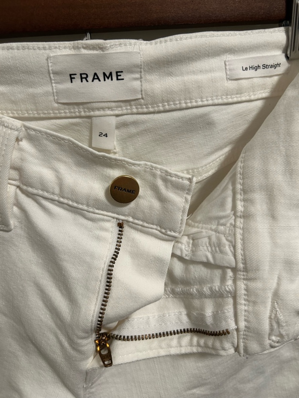 FRAME Le High Straight White Jeans - 24